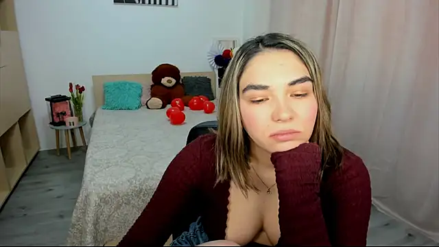 AlexaJuly webcam