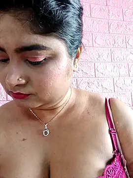 hornyriyanka - Hornyriyanka's free webcam - UK Sex Cams