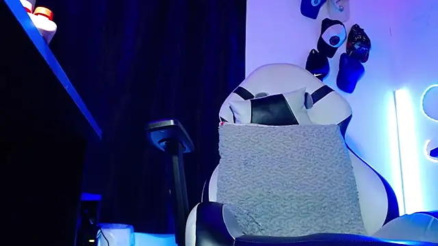 sebastian_horny webcam