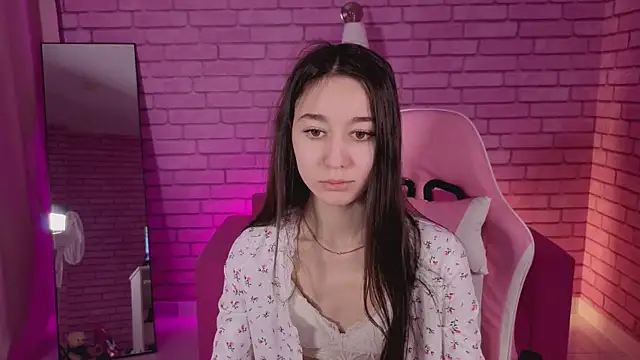 Nicole_Brownie webcam