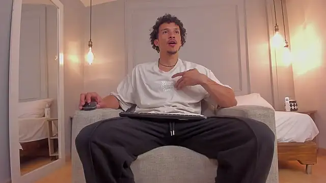 dominick_star - Dominick_star's free webcam - UK Sex Cams