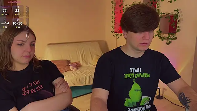 RobertAndLinela webcam