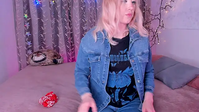 space_cowgirl webcam