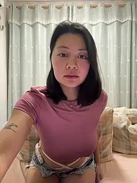 美女ruanruan05在线直播
