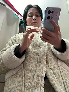 美女buusoom在线直播