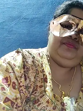 tamilthanushri - Tamilthanushri's free webcam - UK Sex Cams