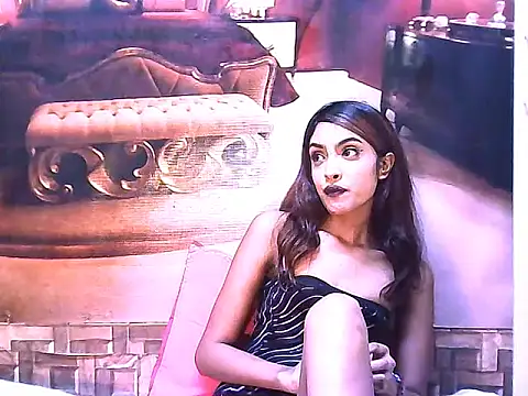 IndianPretty14u2Luv webcam