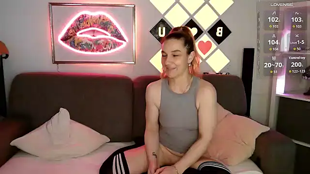 XBellaXundXUweX webcam