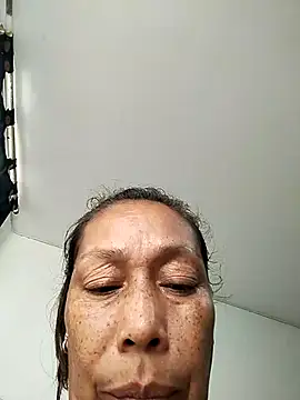 Ruby-Hot-Milf webcam