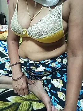 kumarisanthi - Kumarisanthi's free webcam - UK Sex Cams