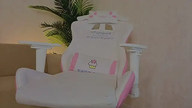 kianawhite - Kianawhite's free webcam - UK Sex Cams