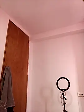 liarose- - LiaRose-'s free webcam - UK Sex Cams