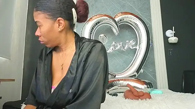 YummyDuooo from StripChat is Freechat