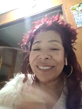 Scarlet_curly8a webcam