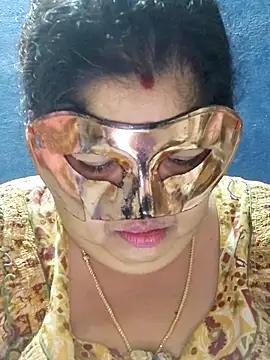 tamilthanushri webcam