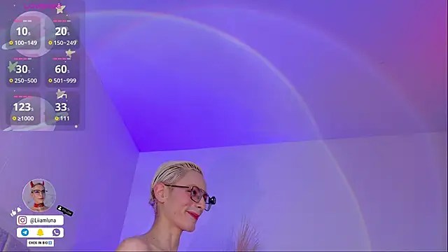 liiamluna_ webcam