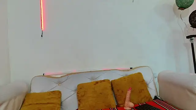 Megan_Blaze01 webcam