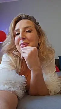 Webcam Model (MariaRichi_)  is live.Free join now!