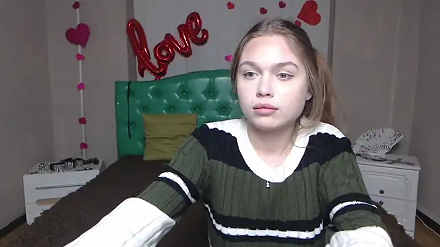 larapika - LaraPika's free webcam