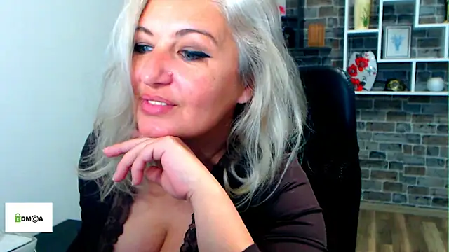 angel_devil_milf - Angel_devil_milf's free webcam - UK Sex Cams