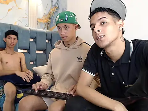 GOLD_BOYS webcam