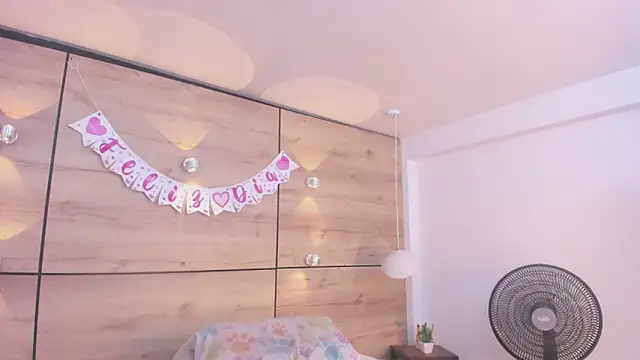 martina_touss webcam