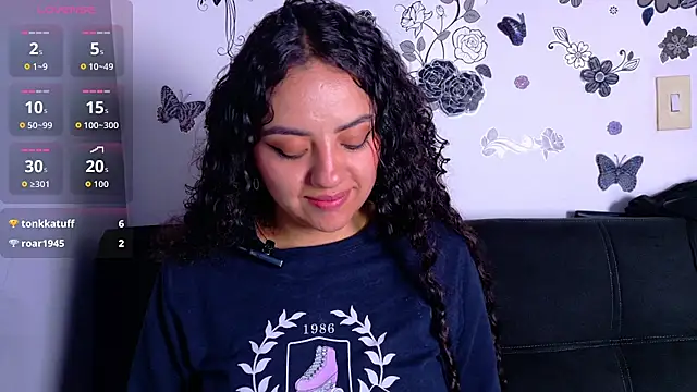 emiily_curly webcam