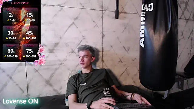 nicktorn (M young) - 💖flash soft dick