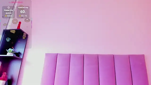 violet_myerrs webcam