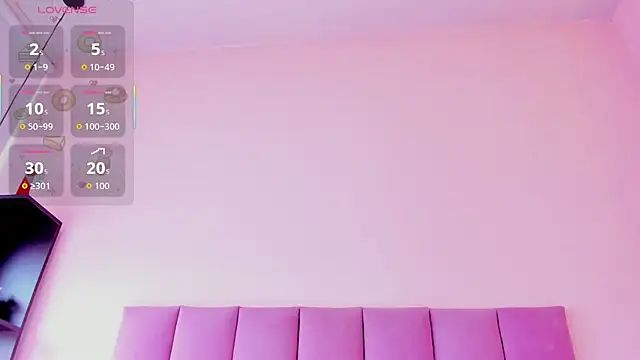 violet_myerrs webcam