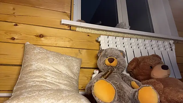 MissEvelynGlow webcam