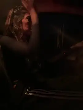 Amani_thewolf webcam