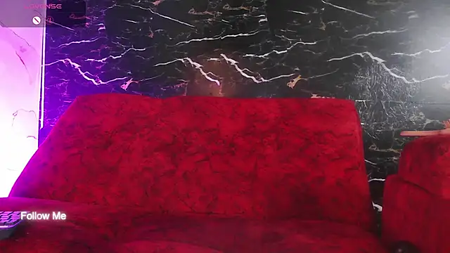 crislingery_dolli webcam