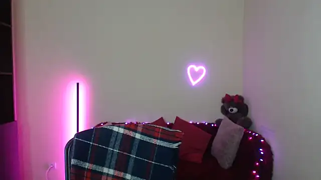 Alicia_love00 webcam