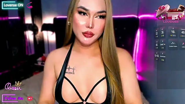 sassyselfsuckerTS webcam