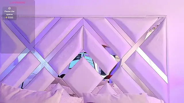 Ariana_Castillo__ webcam