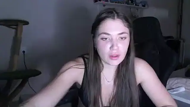 delightful_sofi webcam