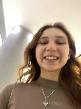 quitielia - QuitieLia's free webcam - UK Sex Cams