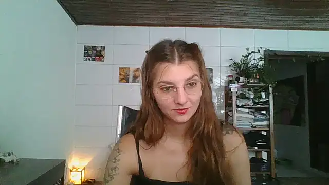 sweetybabydemon - SweetyBabyDemon's free webcam - UK Sex Cams