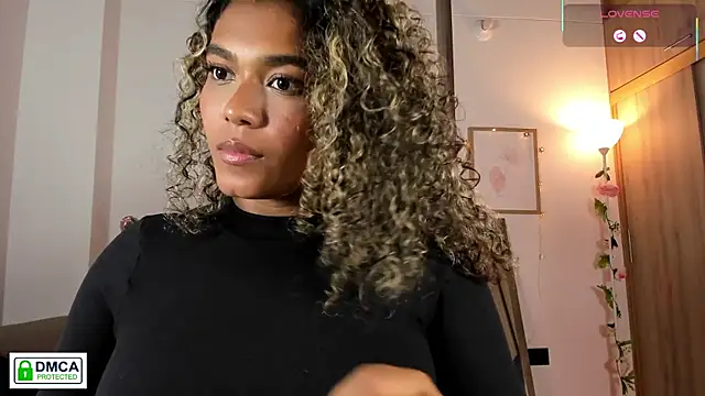 aleja_montiel__ webcam