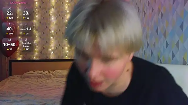 Girls_Fingers webcam