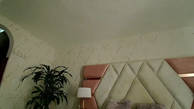 zoelucas - Zoelucas's free webcam - UK Sex Cams