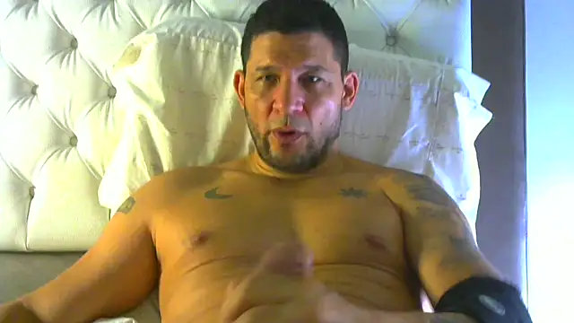 altenori112 - Altenori112's free webcam - UK Sex Cams