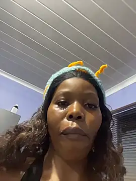 Sweetfinebabe webcam