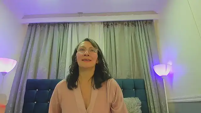 oriana_jhonson - Oriana_Jhonson's free webcam - UK Sex Cams