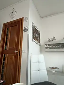 sabrinavogliosa from StripChat is Freechat