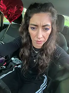 Amani_thewolf webcam