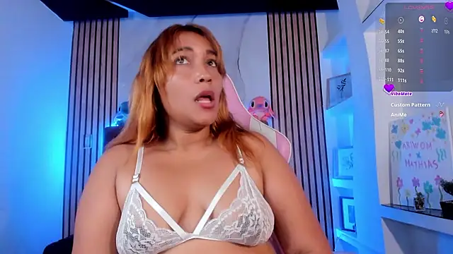 Charlote_Grey webcam