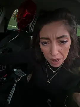 Amani_thewolf webcam