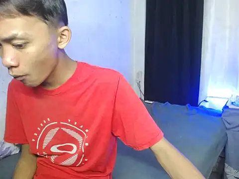 innocentfucker - Innocentfucker's free webcam